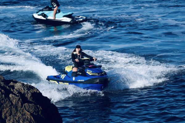 🚤 Excursión en Jet Ski – ¡Emociones garantizadas en Port Adriano!